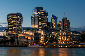 Beautiful evening cityscape of London in England, night city lights