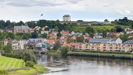 Fototapeta na wymiar centre ville de Trondheim en Norvège, Gamle Bybro Bryggene i Trondheim 
