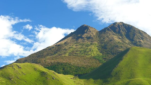 【大分県】狭霧台からみる初秋の由布岳　湯布院
