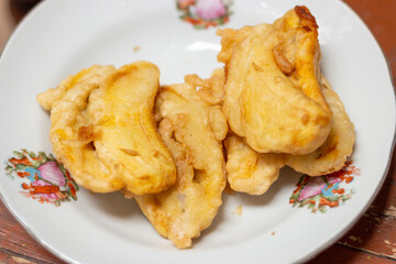 Fried bananas are still warm served on a plate