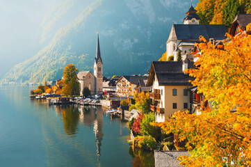 Hallstatt village in Austrian Alps. Beautiful autumn landscape