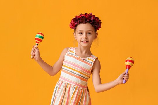 Playing the maracas deals