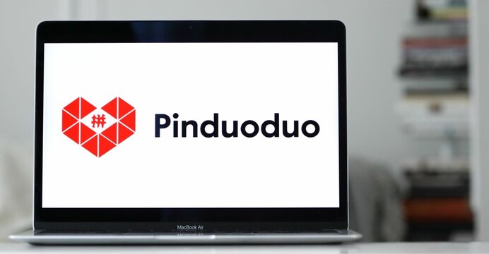 Pinduoduo logo on Computer screen