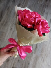 Fototapeta premium pink rose and box