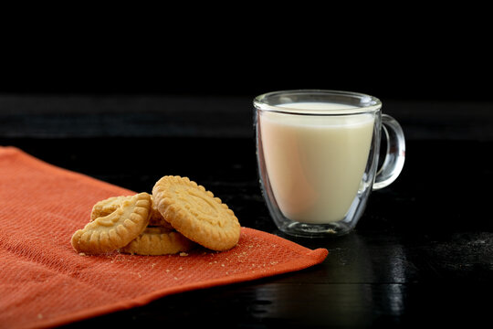 milk and cookies - Powered by Adobe