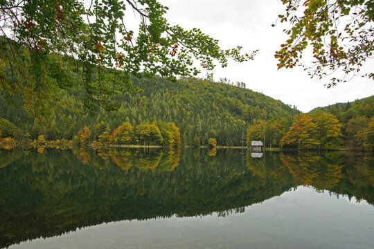 Herbstbeginn an den Langbathseen