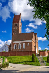 Fototapeta na wymiar The church St. Petrus und Paulus in Ebrantshausen village