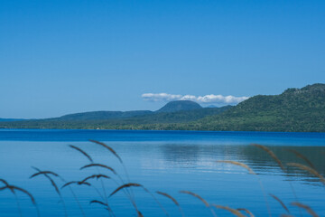 晴れた日の屈斜路湖
