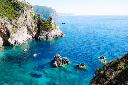 island in the sea