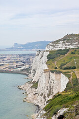 The White Cliffs of Dover, Klippen mit Wanderweg und Wiesen, Dover in Kent, England