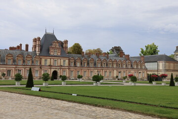 Le château de Fontainebleau, vu de l'extérieur, ville de Fontainebleau, département de Seine et Marne, France