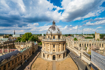 Skyline panorama of Oxford city in England