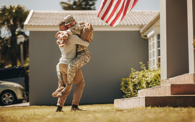 Joyful military homecoming