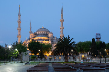 ltan Ahmed Mosque (Blue mosque) in Istanbul in the summer night, Turkey