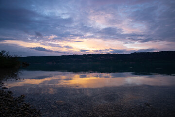 Sunset at Lac de Saint Croix - obrazy, fototapety, plakaty