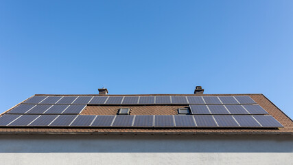 Solar-Photovoltaik auf einem Wohnhaus