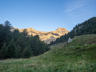 Fototapeta premium mountains in Kurzras in South Tyrol
