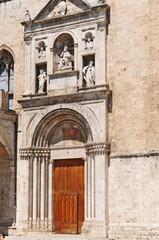 Ascoli Piceno, il portale della Chiesa di San Francesco - Marche