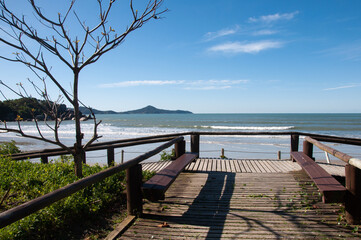 Fototapeta na wymiar view of the beautiful praia da conceição in bombinhas , brazil