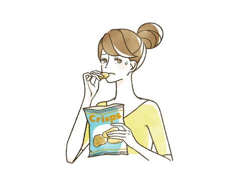 困った表情でポテトチップスを食べている女性
