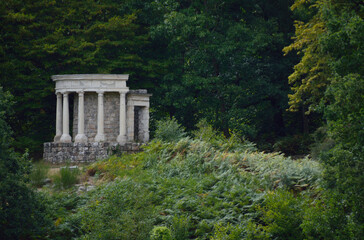 Monopterus im Parc Jean-Jaques Rousseau