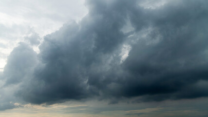 Obraz premium Dramatic sky with storm clouds