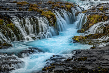 Fototapeta na wymiar Bruarfoss - Islands blauer Wasserfall
