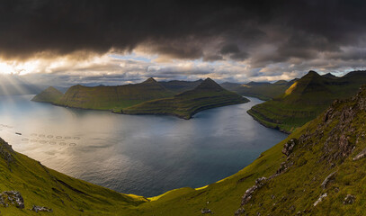 Standing on the Hvíthamar mountain ridge, you have a panoramic view of the Funningur fjord.