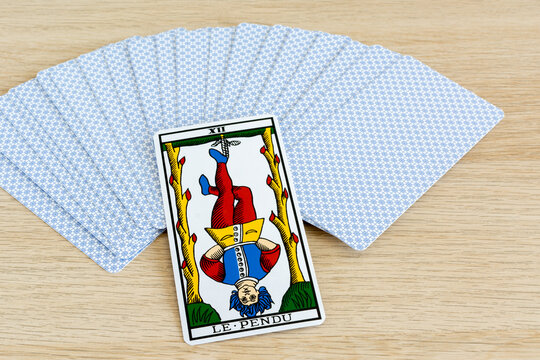 Tarot de Marseille. Le Pendu.