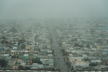 Obraz premium Foggy view from Grandview Park, San Francisco, California