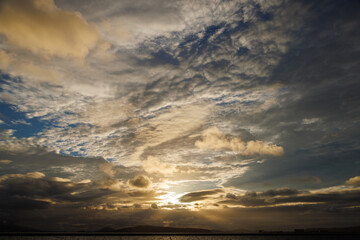 ドラマティックな夕焼け雲