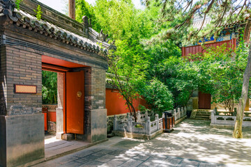 Fototapeta na wymiar Tanzhe Temple scenic spot, Mentougou District, Beijing