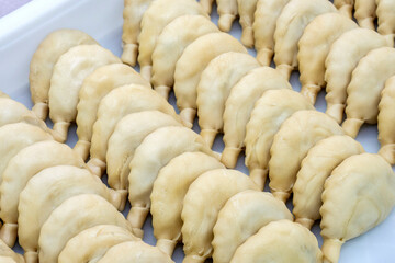 making curry puffs