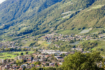Meran, Marling, Etschtal, Dorf, Etsch, Marlinger Waalweg, Wanderweg, Meraner Land, Weinberge, Obstbäume, Lana, Südtirol, Herbst, Italien