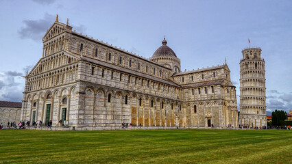 Fototapeta premium piazza dei miracoli city