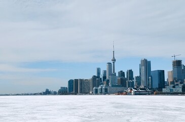 city skyline in Toronto