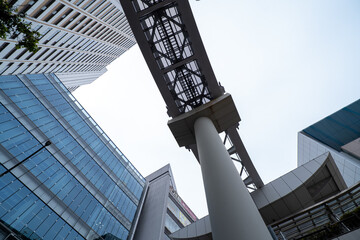 Obraz premium 遊歩道 陸橋