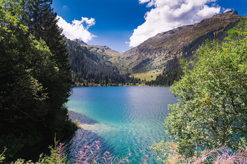 Lake Saint Guerin