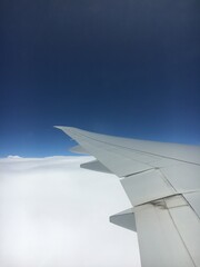 Fototapeta premium wing of airplane