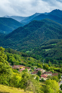 View of the town of Berruenu in Teberga, Teverga, in Las Ubinas La Mesa Natural Park. Biosphere Reserve.