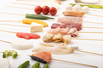 串カツ用の食材の盛り合わせ