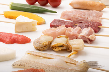 串カツ用の食材の盛り合わせ