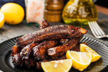 A plate of delicious roasted chicken wings