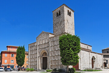 Fototapeta na wymiar Chiesa dei Santi Vincenzo e Anastasio - Ascoli Piceno