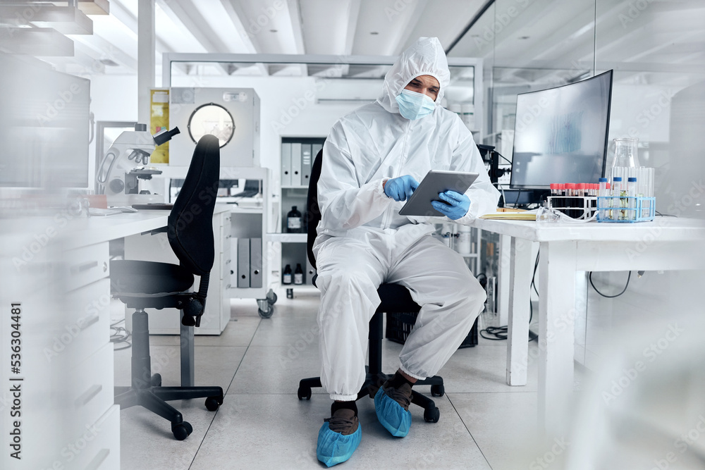 Aufkleber covid, ppe and tablet with scientist in research laboratory for corona virus innovation, data manage