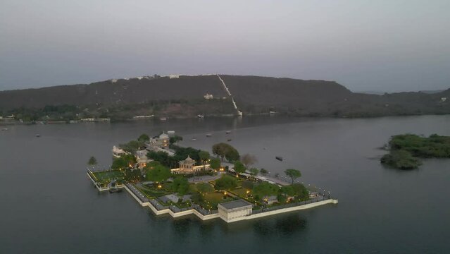 4K Aerial Shots of Udaipur the city of Lakes in Rajasthan India - City Palace 60fps Slow Motion