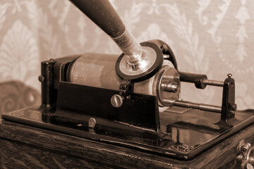 The detailed look at the Phonograph, monochrome color
