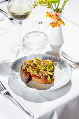 Bruschetta with artichokes