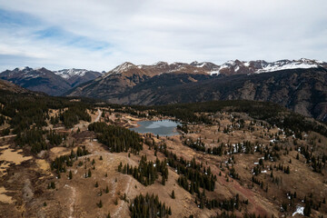 Obraz premium Wide view of lake in Colorado.