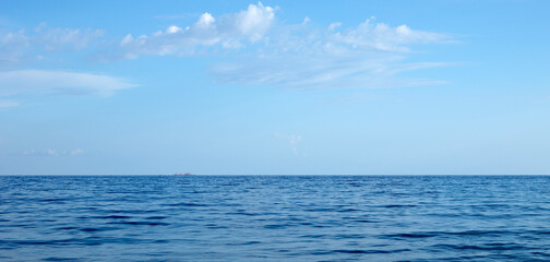 Obraz premium sea and sky landscape summer concept